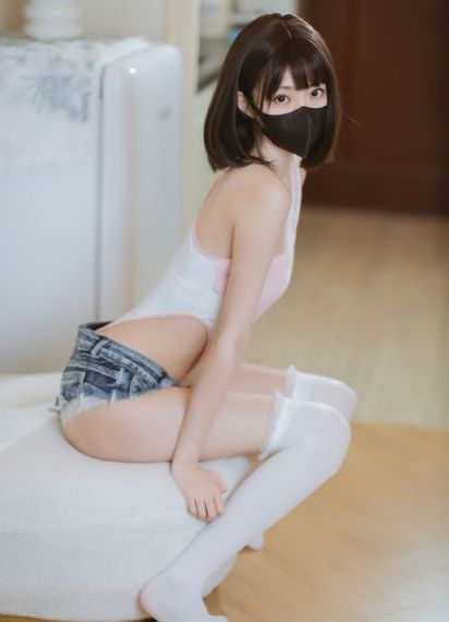 情侣做运动的表情包_无删减在线播放
